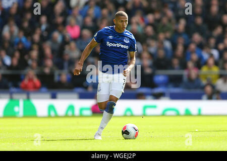 Liverpool, Großbritannien. 01 Sep, 2019. Richarlison von Everton in Aktion. Premier League match, Everton v Wolverhampton Wanderers im Goodison Park in Liverpool am Sonntag, den 1. September 2019. Dieses Bild dürfen nur für redaktionelle Zwecke verwendet werden. Nur die redaktionelle Nutzung, eine Lizenz für die gewerbliche Nutzung erforderlich. Keine Verwendung in Wetten, Spiele oder einer einzelnen Verein/Liga/player Publikationen. pic von Chris Stading/Andrew Orchard sport Fotografie/Alamy Live news Credit: Andrew Orchard sport Fotografie/Alamy leben Nachrichten Stockfoto