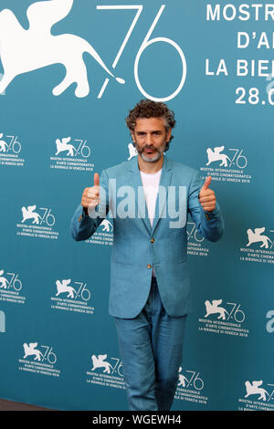 Italien, Lido di Venezia, 1. September 2019: Argentinos Schauspieler Leonardo Sbaraglia im PHOTOCALL "Wasp Network" während der 76. Filmfestival von Venedig Stockfoto