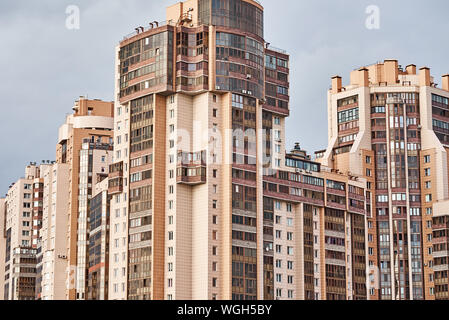 Blick auf die modernen Gebäude in der Stadt Landschaft Stockfoto