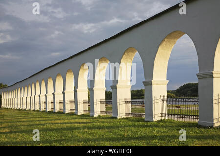 Gostiny Dvor auf der Yaroslav Gericht in Nowgorod (Weliki Nowgorod). Russland Stockfoto