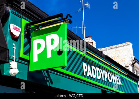 Paddy Power Wettstube (Abtei Holz, UK) Stockfoto