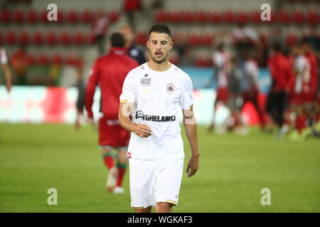 WAREGEM, Belgien - 01 September: Kevin Mirallas von Antwerpen sieht während der Jupiler Pro League Spieltag 6 zwischen Zulte Waregem und Royal Antwerpen FC am 01 September, 2019 in Waregem, Belgien niedergeschlagen. (Foto von Vincent Van Doornick/Isosport) Credit: Pro Schüsse/Alamy leben Nachrichten Stockfoto