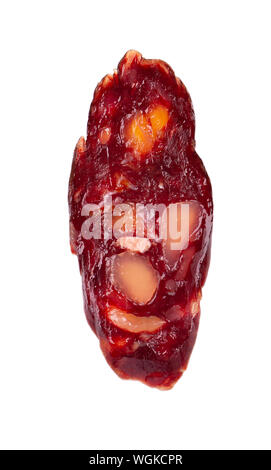 Pferd Wurst in Scheiben schneiden. Leckere getrocknete Wurst,, schließen auf weißem Hintergrund. Ansicht von oben. Stockfoto