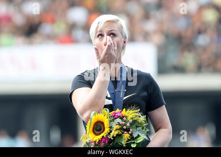 Berlin, Deutschland 01. September 2019: Istaf - Athletik - 2019 Ariane Friedrich (GER) ist ihre WM-Silbermedaille im Hochsprung der Weltmeisterschaften 2009 in Berlin | Verwendung weltweit ausgezeichnet. Stockfoto