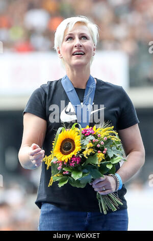 Berlin, Deutschland 01. September 2019: Istaf - Athletik - 2019 Ariane Friedrich (GER) ist ihre WM-Silbermedaille im Hochsprung der Weltmeisterschaften 2009 in Berlin | Verwendung weltweit ausgezeichnet. Stockfoto