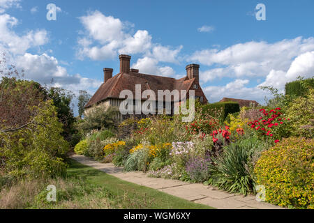 Great Dixter Garten und Haus, die Heimat des berühmten Garten-Designer und Schriftsteller Christopher Lloyd, Northiam, East Sussex, UK Gardens Stockfoto