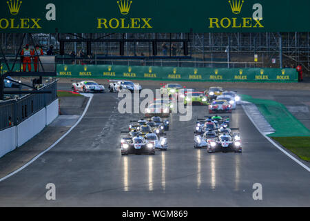 TOWCESTER, VEREINIGTES KÖNIGREICH. 01 Sep, 2019. Einen allgemeinen Überblick über das Rennen während SundayÕs Rennen der FIA World Endurance Championship mit 4 Stunden Silverstone Silverstone Circuit am Sonntag, September 01, 2019 in TOWCESTER, ENGLAND. Credit: Taka G Wu/Alamy leben Nachrichten Stockfoto