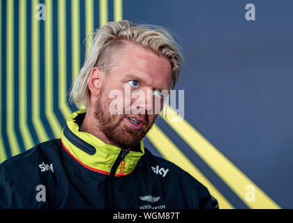 TOWCESTER, VEREINIGTES KÖNIGREICH. 01 Sep, 2019. Nicki Diese des Aston Martin Racing Team Team Präsentation vor der Sonntag Rennen der FIA World Endurance Championship mit 4 Stunden Silverstone Silverstone Circuit am Sonntag, September 01, 2019 in TOWCESTER, ENGLAND. Credit: Taka G Wu/Alamy leben Nachrichten Stockfoto