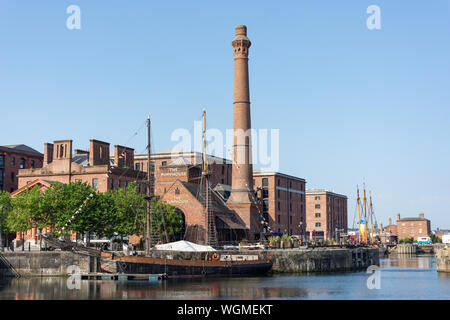 Das Pumpenhaus ist ein Pub und Royal Albert Dock, Liverpool Waterfront, Liverpool, Merseyside, England, Vereinigtes Königreich Stockfoto