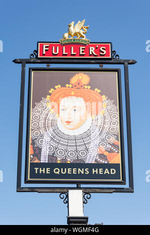 The Queens Head Pub Schild, High Street, Cranford, London Borough of Hounslow, Greater London, England, Vereinigtes Königreich Stockfoto