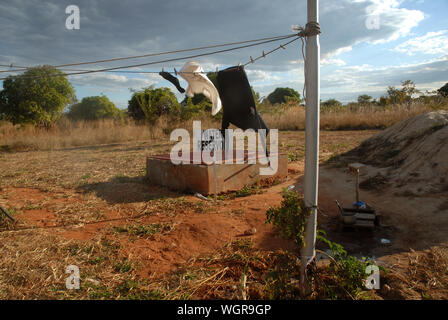 Hingen heraus waschen, Mwandi, Sambia, Afrika. Stockfoto