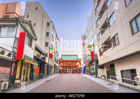 Kanda Schrein, Tokyo, Japan, Eingang Straße in den frühen Morgen. Stockfoto