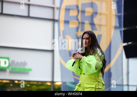 New York, New York, USA. 1. Sep 2019. Sänger Simone und Simaria während der brasilianischen Tag (BRDay) in New York City dieser Sonntag, September 01 Quelle: Vanessa Carvalho/ZUMA Draht/Alamy leben Nachrichten Stockfoto