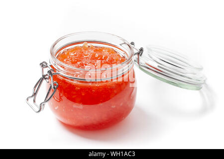 Frische und köstliche Quitten Marmelade in einem offenen Glas Glas. Stockfoto