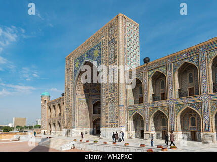 (Tilya-Kori Tilla-Kari) Madrasah, Registan Platz, Samarkand, Usbekistan Stockfoto