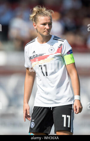 Kassel, Deutschland. 31 Aug, 2019. Alexandra POPP (D), halb Bild, halb Abbildung, aufrechte, Fussball Laenderspiel, Frauen, EURO Qualifikation, Deutschland (GER) - Montenegro (MNE) 10:0, am 31.08.2019 in Kassel/Deutschland. € | Nutzung der weltweiten Kredit: dpa/Alamy leben Nachrichten Stockfoto