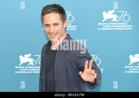 Venedig, Italien. 01 Sep, 2019. Gael Garcia Bernal besucht einen Fotoshooting für die Weltpremiere von Wasp Netzwerk während der 76. Filmfestival von Venedig Palazzo del Cinema am 01 September, 2019 in Venedig, Italien. Credit: Roberto Ricciuti/Erwachen/Alamy leben Nachrichten Stockfoto