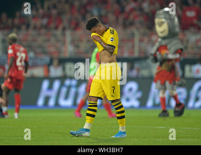 Berlin, Deutschland. 31 Aug, 2019. Jadon Malik SANCHO (DO), frustriert, enttäuscht, frustriert, enttäuscht, entmutigt, Niederlage, Fußball 1. 1. Fussballbundesliga, 3. Spieltag, 1. Union Berlin (UB) - Borussia Dortmund (TH) 3:1, am 31.08.2019 in Berlin, Deutschland. vǬ | Verwendung der weltweiten Kredit: dpa/Alamy leben Nachrichten Stockfoto