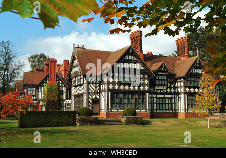 Wightwick Manor, einem viktorianischen Haus in der Kunst & Kunsthandwerk Stil, formal von Geoffrey Mander MP besessen. Stockfoto