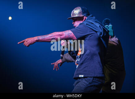 Moskau-13 NOVEMBER 2015: Rap Konzert der Hip Hop Band Wu-Tang Clan. Clifford Smith aka Method Man live auf der Bühne in Space Night Club Stockfoto