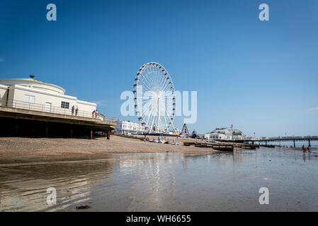 WOW-Worthing Riesenrad, direkt am Meer, Anziehung in Worthing, West Sussex, England, Großbritannien Stockfoto