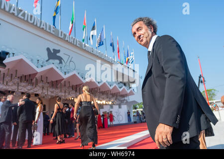 Venedig, Italien - 01 September, 2019. Paolo Sorrentino nimmt an den roten Teppich für die Weltpremiere des neuen Papstes während des 76. Filmfestival von Venedig Palazzo del Cinema am 01 September, 2019 in Venedig, Italien. © Roberto Ricciuti/Erwachen/Alamy leben Nachrichten Stockfoto