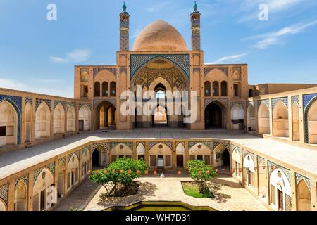 Innenhof, Agha Bozorg Moschee, Kashan, Provinz Isfahan, Iran Stockfoto