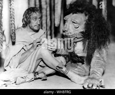 Szenen aus Androcles und der Löwe am St. James Theatre 1924 mit O P Heggie als Androcles und Edward Sillward wie der Löwe. Der Genius der Shaw Seite 109. Stockfoto