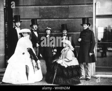 Royal Group Links nach Rechts, Graf von Flandern, Prinzessin Alice, Prinz Albert, Herzog von Oporto, Prinz von Wales, Queen Victoria, König Leopold I. von Belgien 1859 Stockfoto