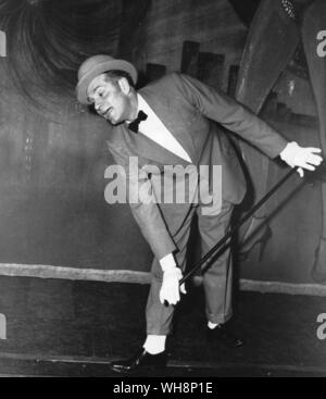 Laurence Olivier (1907-1989) als Archie Rice in John Osborne Der Entertainer 1957 Stockfoto