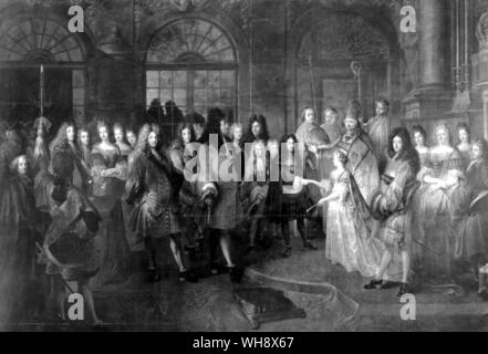 Ehe der Duc De Bourgogne und Prinzessin Marie-Adelaide von Savoyen, 7. Dezember 1697 von Antoine Dieu. Hinter dem Duc De Bourgogne sind die Ducs d'Anjou und Berry. Louis ist von einem Stick mit seinem Sohn, dem Grand Dauphin, unterstützt werden 4 Hind ihn. Auf der rechten Seite sind Monsieur, mit seinem Sohn die Duc de Chartres und die Herzogin von Orleans und Chartres. Stockfoto