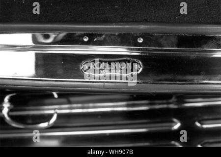 Detail (Typenschild) vom Rollston-bodied Modell J Duesenberg von 1934.. Stockfoto