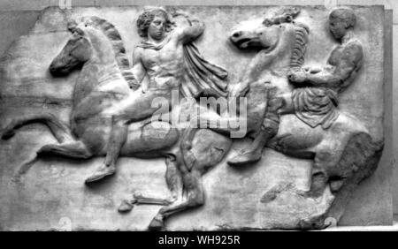 Griechisch, Reiter vom Parthenon Frieze, Demeter, c 330 v. Chr.. Marmor, Höhe ist 58 Zoll (148 cm) Stockfoto