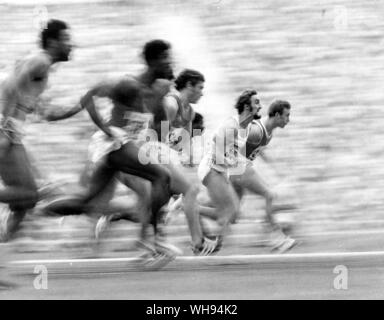 Deutschland/München Olympiade 1972: Valeri Borzov der UDSSR führt im 100m Halbfinale.. Stockfoto