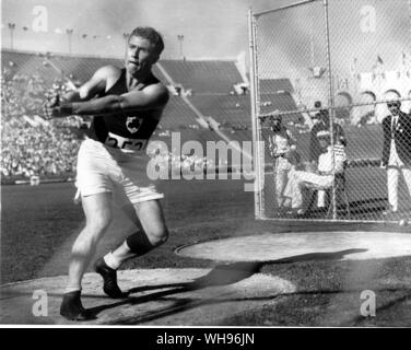 Dr Patrick O'Callaghan von Irland schaukeln Hammer die Veranstaltung im Jahre 1932 die Olympischen Spiele in Los Angeles 3. August zu gewinnen gewinnen werfen war 176 Fuß 11 1-8 Zoll Stockfoto