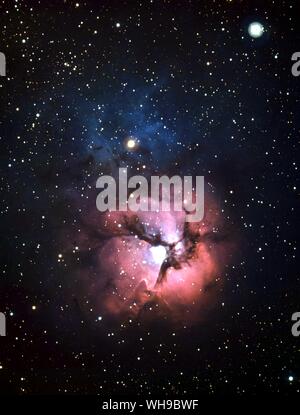 Platz/stars/Nebel. Trifid Nebel im Schützen. M 20, NGC 6514. Stockfoto