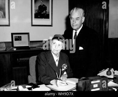 Lady Olave St. Clair Baden-Powell (1889-1977), Ehefrau von Sir Robert Baden Powell. Sie war die erste und einzige Welt Chief Guide, 1918-1977. Sie heiratete Sir Robert 1912. Stockfoto