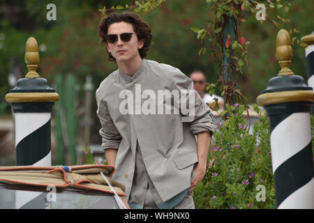 Venedig, Italien. 02 Sep, 2019. Timothée Chalamet kommt an der 76th Venedig Film Festival im Sala Casino on September 02, 2019 in Venedig, Italien. Quelle: Andrea Merola/Erwachen/Alamy leben Nachrichten Stockfoto