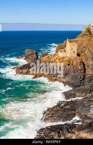 Die Kronen Motor Häuser, Botallack historischen Cornish Zinnmine, UNESCO, Botallack, St. Just, Penzance, Cornwall, England, Vereinigtes Königreich Stockfoto