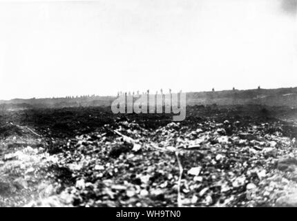 WW1/Frankreich - Vimy: Kanadische Truppen vorrücken über den Westen von Vimy, April 1917. Stockfoto