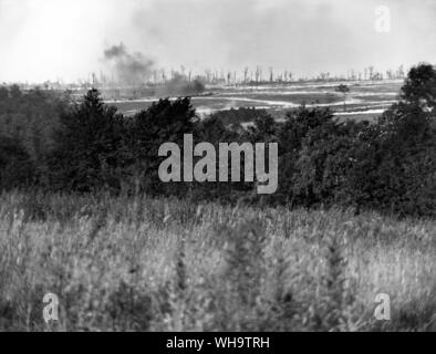 WW1/Frankreich: Britische Offensive an der Somme. Die Bombardierung von Fricourt, 2. Juli 1916. Fricourt war früh am Morgen des 2. Von der 17 Abteilung erfasst. Stockfoto