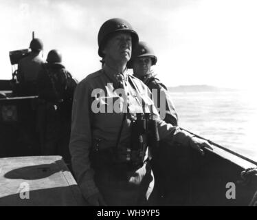 WW2: US Army/Sizilien Invasion, 11. Juli November 1943. Lt Gen G. Patton Jr an Land gehen, von seinem Befehl Schiff. Gela, Sizilien, Italien. Stockfoto