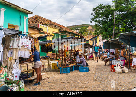 Lokale Souvenir Markt in Trinidad, UNESCO-Weltkulturerbe, Sancti Spiritus, Kuba, Karibik, Karibik, Zentral- und Lateinamerika Stockfoto