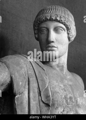 Olympia. Kopf des Apollo von der Westgiebel des Zeus Tempel Stockfoto