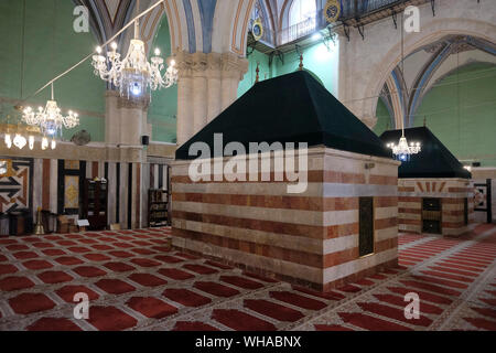 Ansicht der Issaac Hall in der Höhle der Patriarchen oder Grabmal der Patriarchen, die Juden in der Höhle von Machpela bekannt und zu Muslimen als al-Haram al-ibrahimi oder das Heiligtum von Abraham, im Herzen der Altstadt von Hebron im südlichen Westjordanland entfernt. Israel Stockfoto