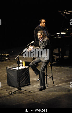 Diego El Cigala in Concert 2010 (Bild: © julen Pascual Gonzalez) Stockfoto