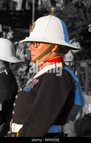 HM Royal Marines Band Portsmouth Durchführung Beach Retreat in Bournemouth Air Festival, Bournemouth, Dorset UK im August Stockfoto