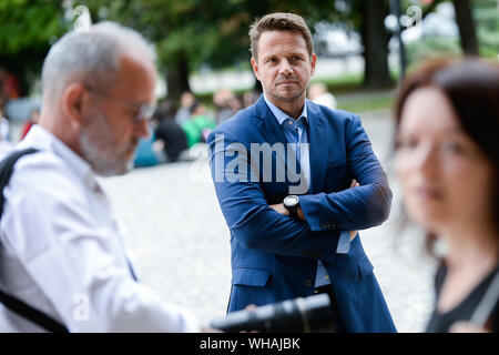 Warschau, Polen. 02 Sep, 2019. Bürgermeister von Warschau, Rafa? Trzaskowski nach einer Pressekonferenz in der POLIN Museum der Geschichte der Polnischen Juden in Warschau. Credit: SOPA Images Limited/Alamy leben Nachrichten Stockfoto