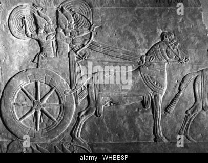 Assyrischen Relief aus dem Palast von Assurbanipal: mesopotamischen Wagen, 7. Jahrhundert v. Chr. Stockfoto