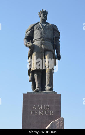 Amir Timur (tamerlane) Bronzestatue in Shakhrisabz, südöstliche Usbekistan Stockfoto